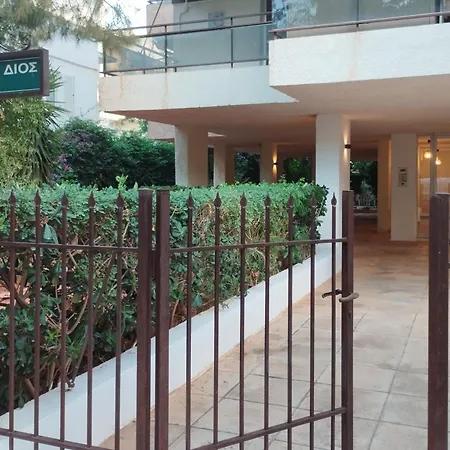 Michael'S Seaside Homely Apartment In Varkiza Exterior photo