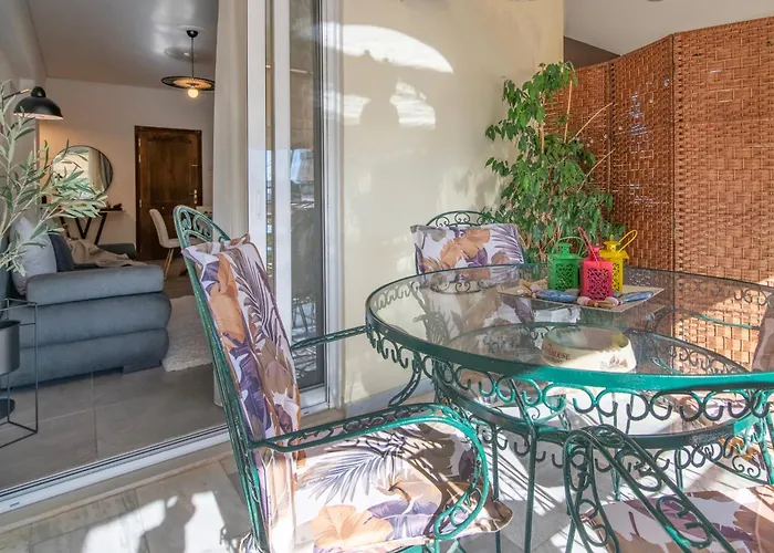 Michael\'S Seaside Homely Apartment In Varkiza